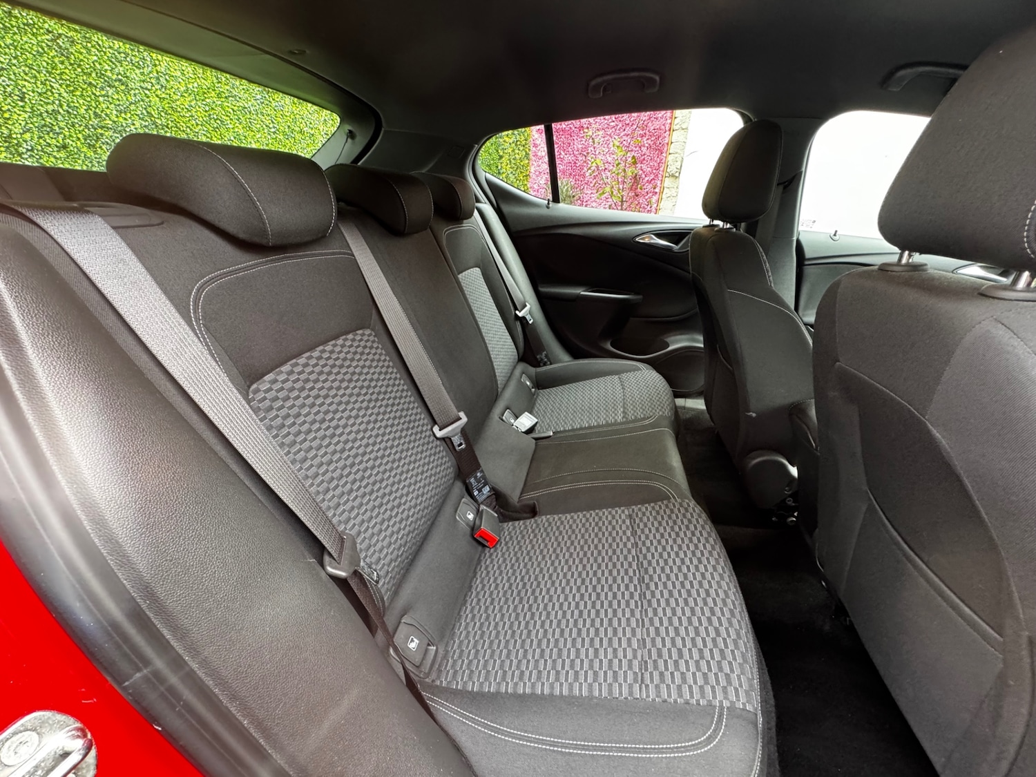 Used Vauxhall Astra 2017 for sale - 76065592: Photo 12