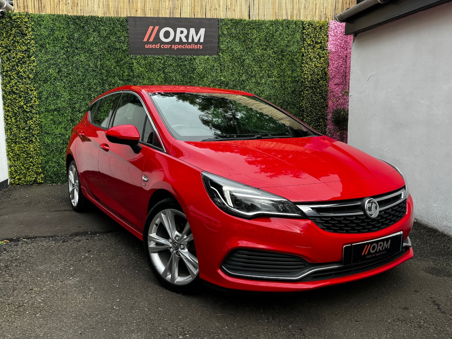 Used Vauxhall Astra 2017 for sale - 76065592: Photo 2