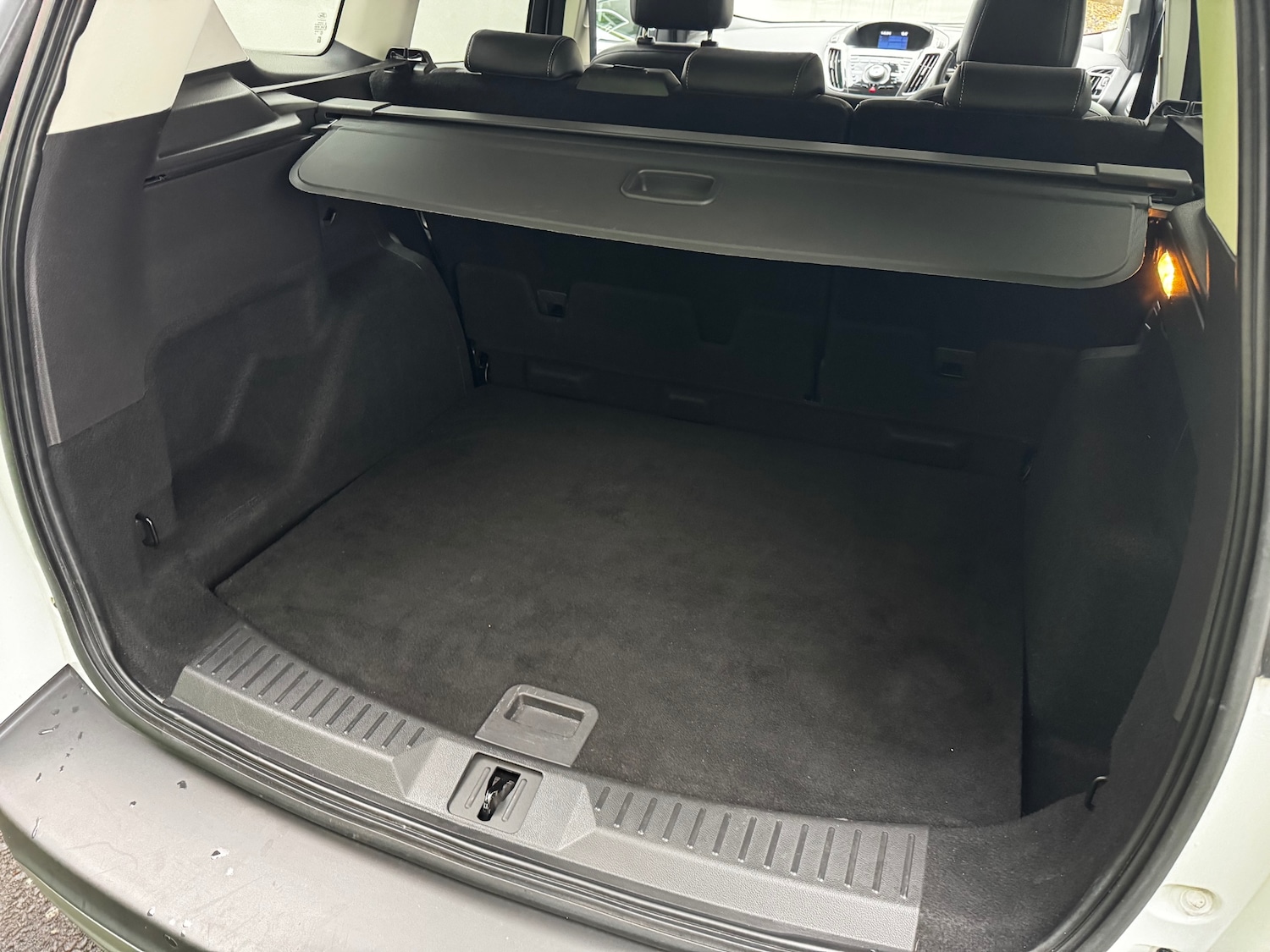 Used Ford Kuga 2015 for sale - 76534167: Photo 18