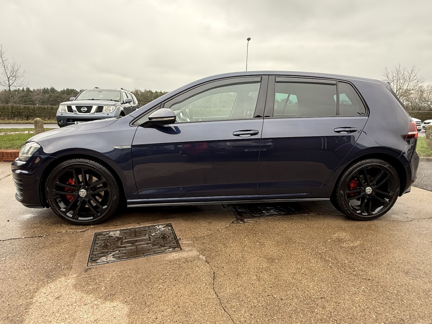 Used Volkswagen Golf 2016 for sale - 77609938: Photo 2