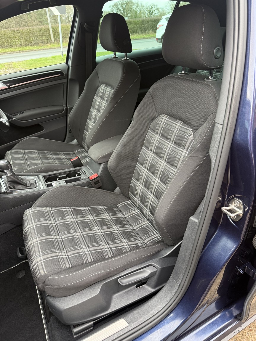 Used Volkswagen Golf 2016 for sale - 77609938: Photo 25