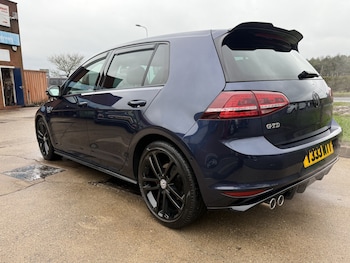 Used Volkswagen Golf 2016 for sale - 77609938: Photo