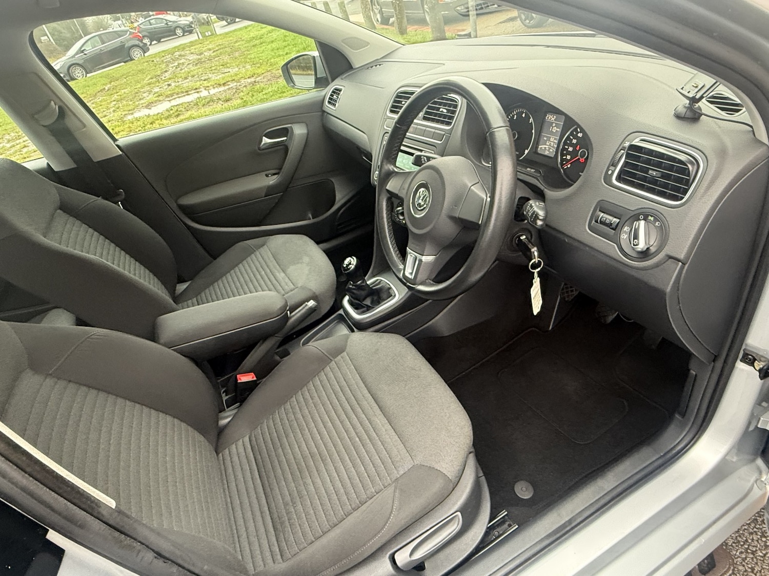 Used Volkswagen Polo 2013 for sale - 77277299: Photo 10