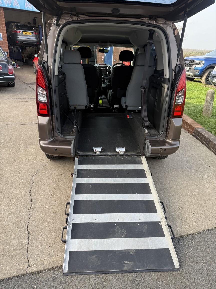 Used Peugeot Partner Tepee 2013 for sale - 77766330: Photo 17