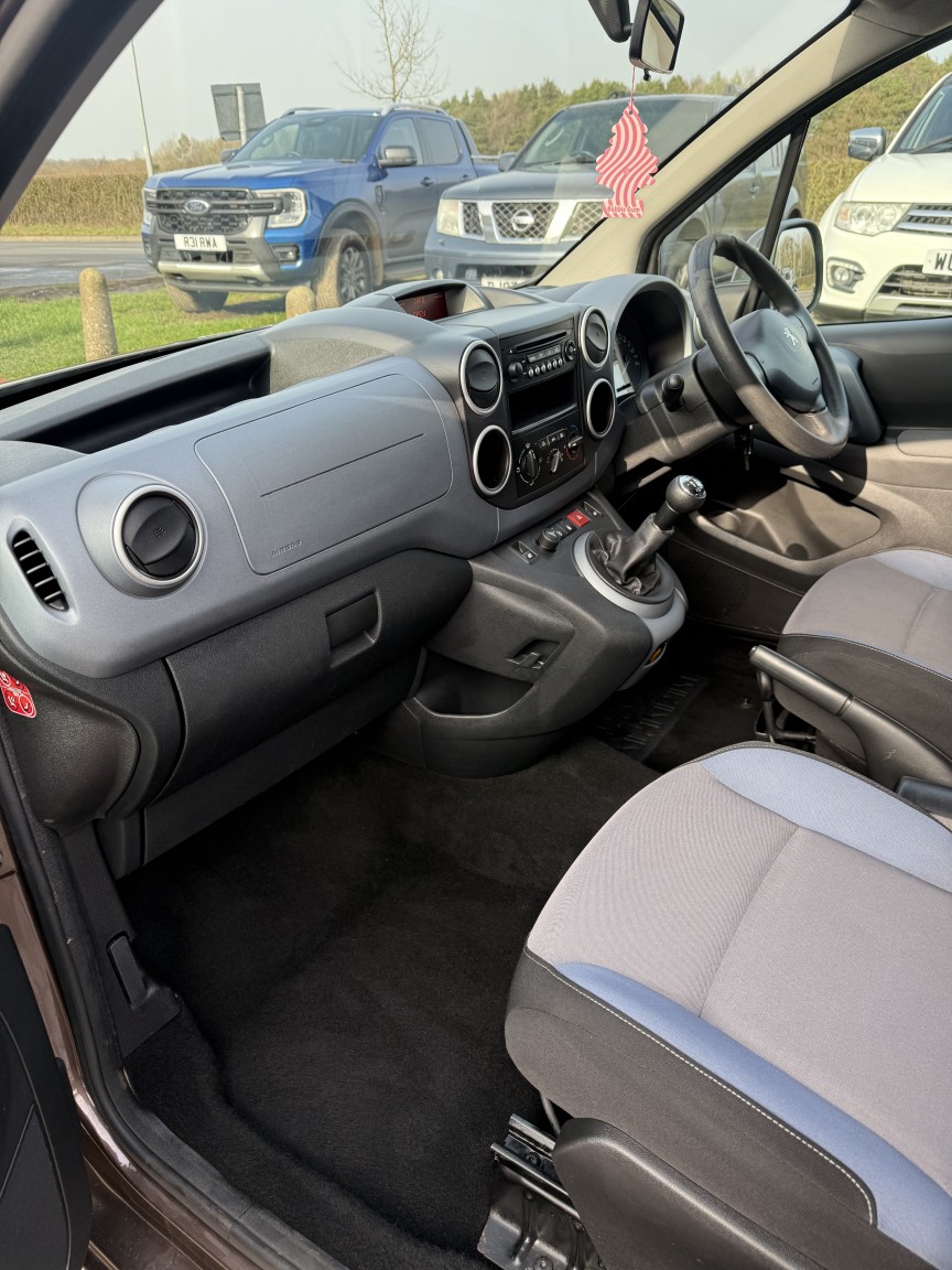 Used Peugeot Partner Tepee 2013 for sale - 77766330: Photo 22