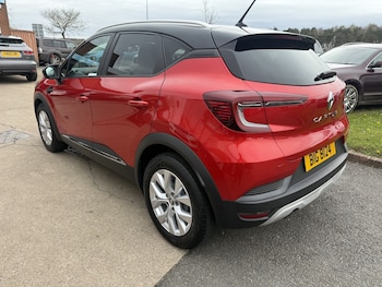 Used Renault Captur 2020 for sale - 78280973: Photo