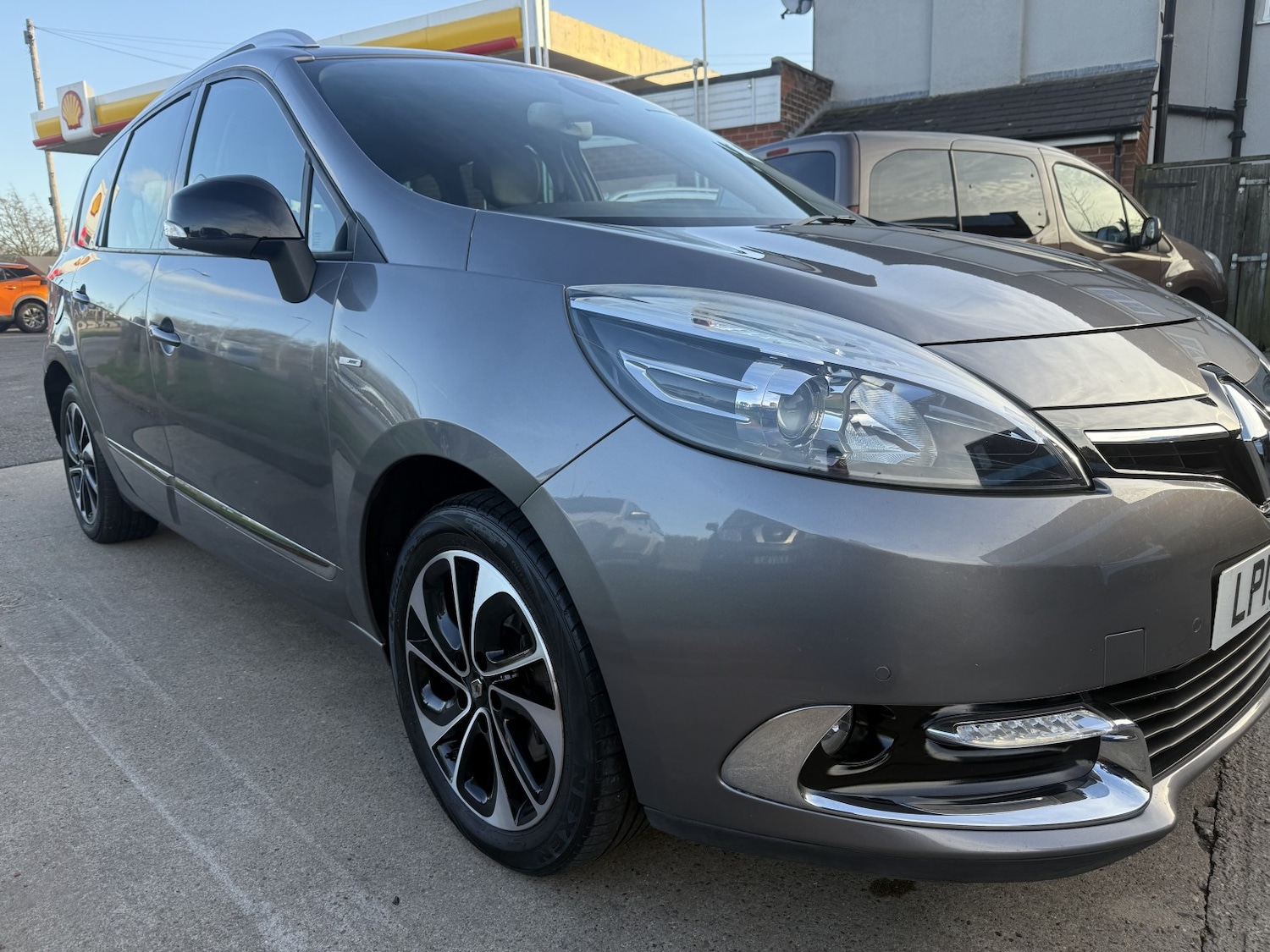 Used Renault Grand Scenic 2015 for sale - 77721276: Photo 7