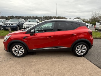 Used Renault Captur 2020 for sale - 78383396: Photo