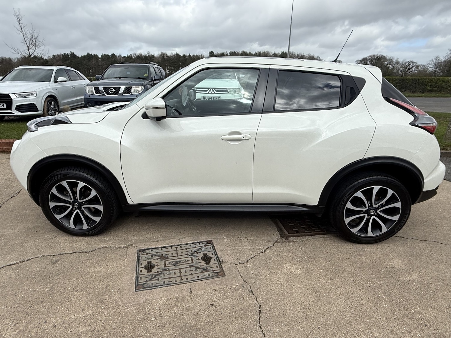 Used Nissan Juke 2017 for sale - 78077836: Photo 2