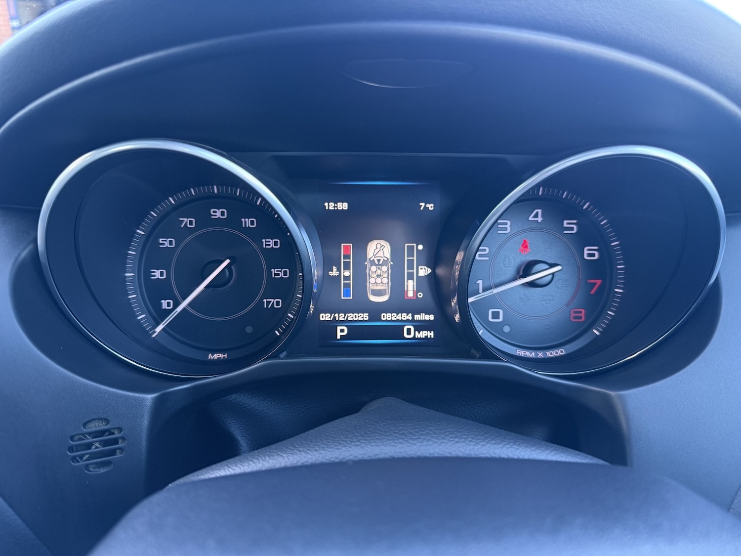 Used Jaguar XE 2016 for sale - 76785079: Photo 10