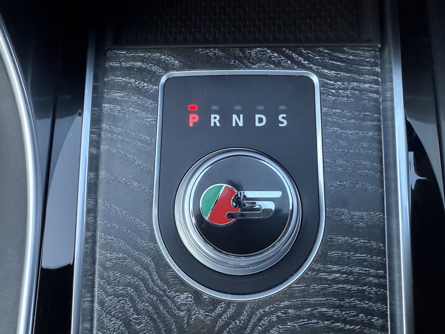 Used Jaguar XE 2016 for sale - 76785079: Photo 13