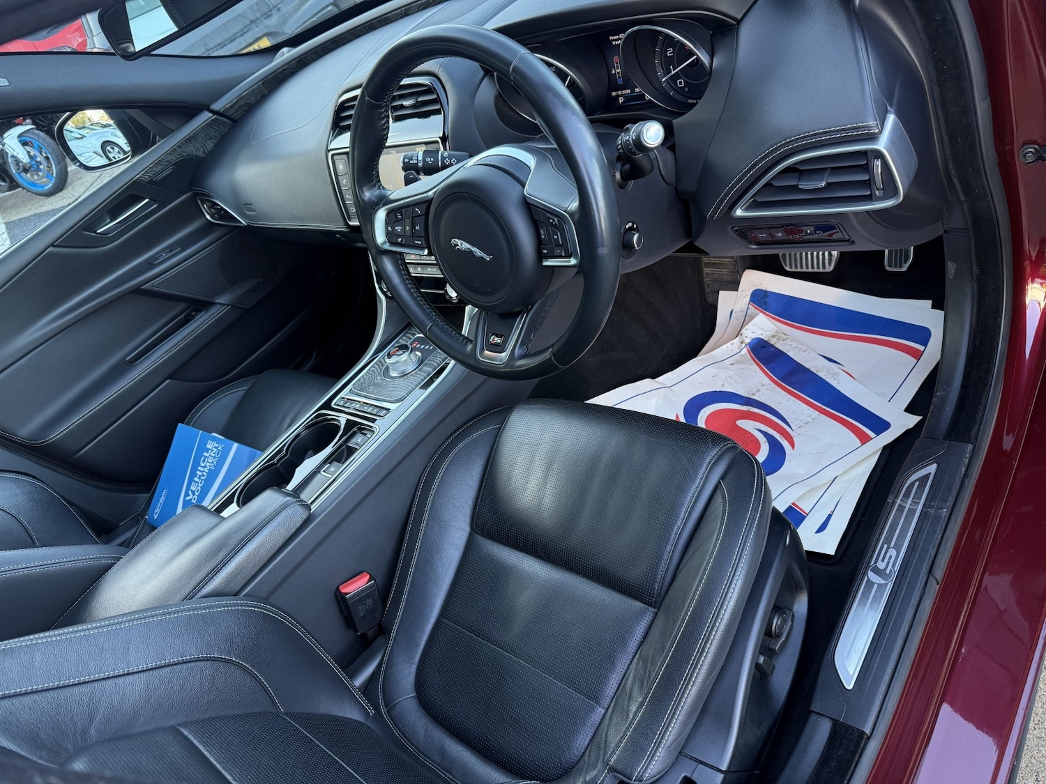 Used Jaguar XE 2016 for sale - 76785079: Photo 15