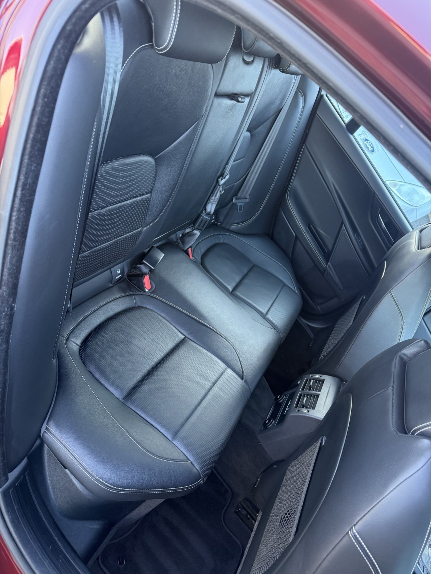 Used Jaguar XE 2016 for sale - 76785079: Photo 17