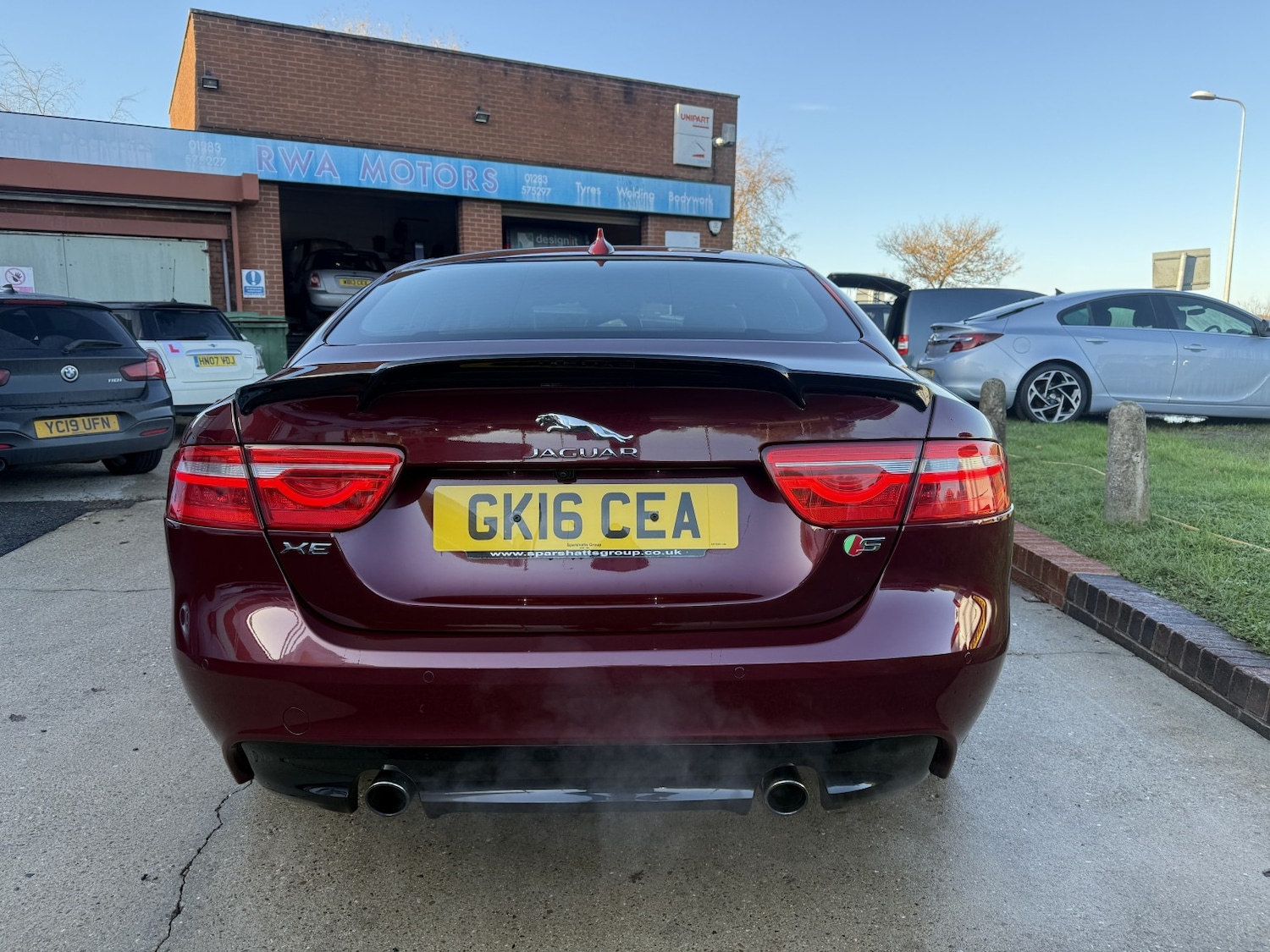 Used Jaguar XE 2016 for sale - 76785079: Photo 5