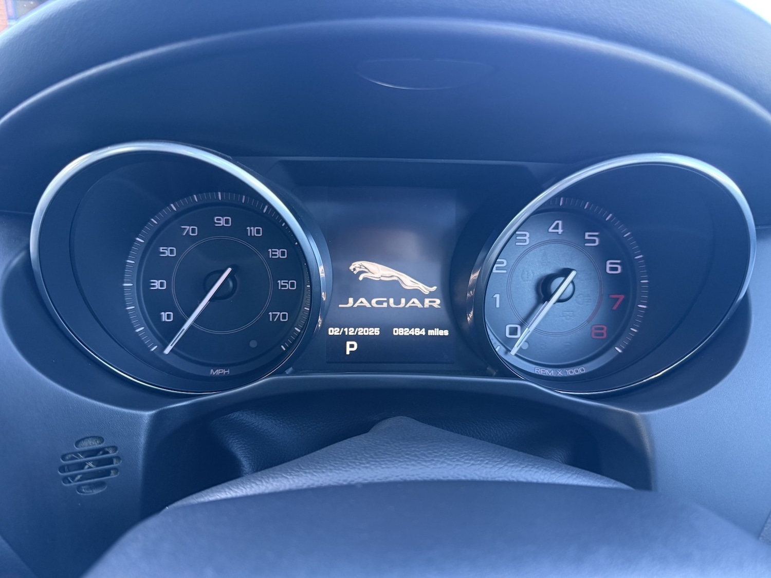 Used Jaguar XE 2016 for sale - 76785079: Photo 9