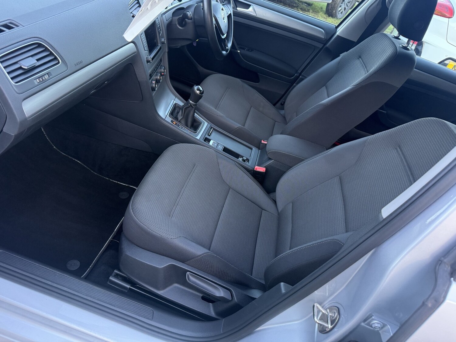 Used Volkswagen Golf 2015 for sale - 76719005: Photo 11