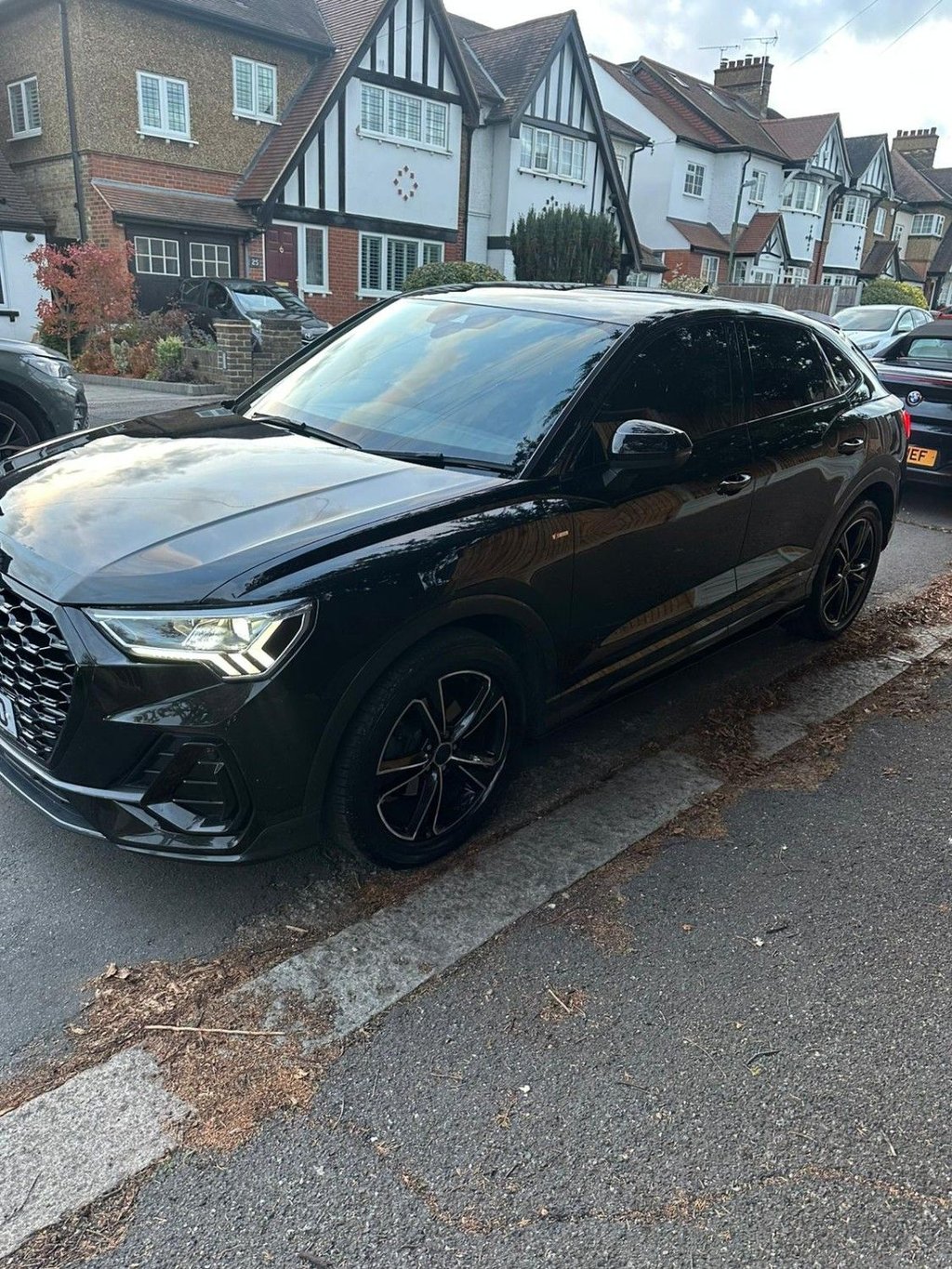 Used Audi Q3 2020 for sale - 76735861: Photo 2