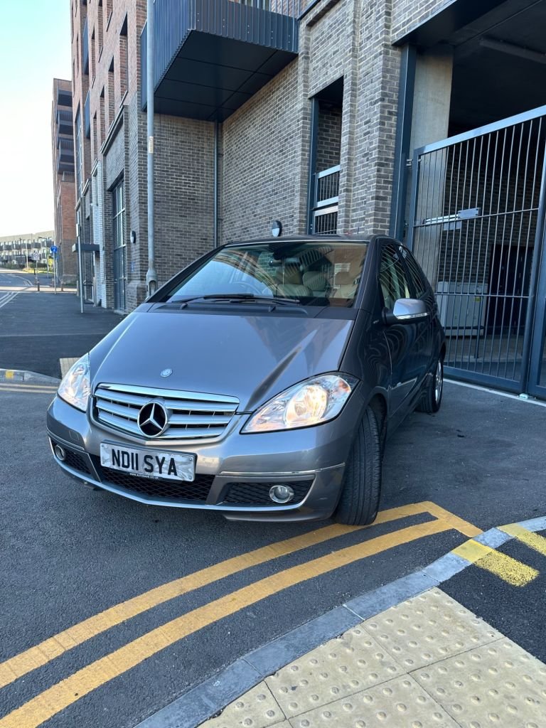 Used Mercedes-Benz A-Class 2011 for sale - 76848158: Photo 2