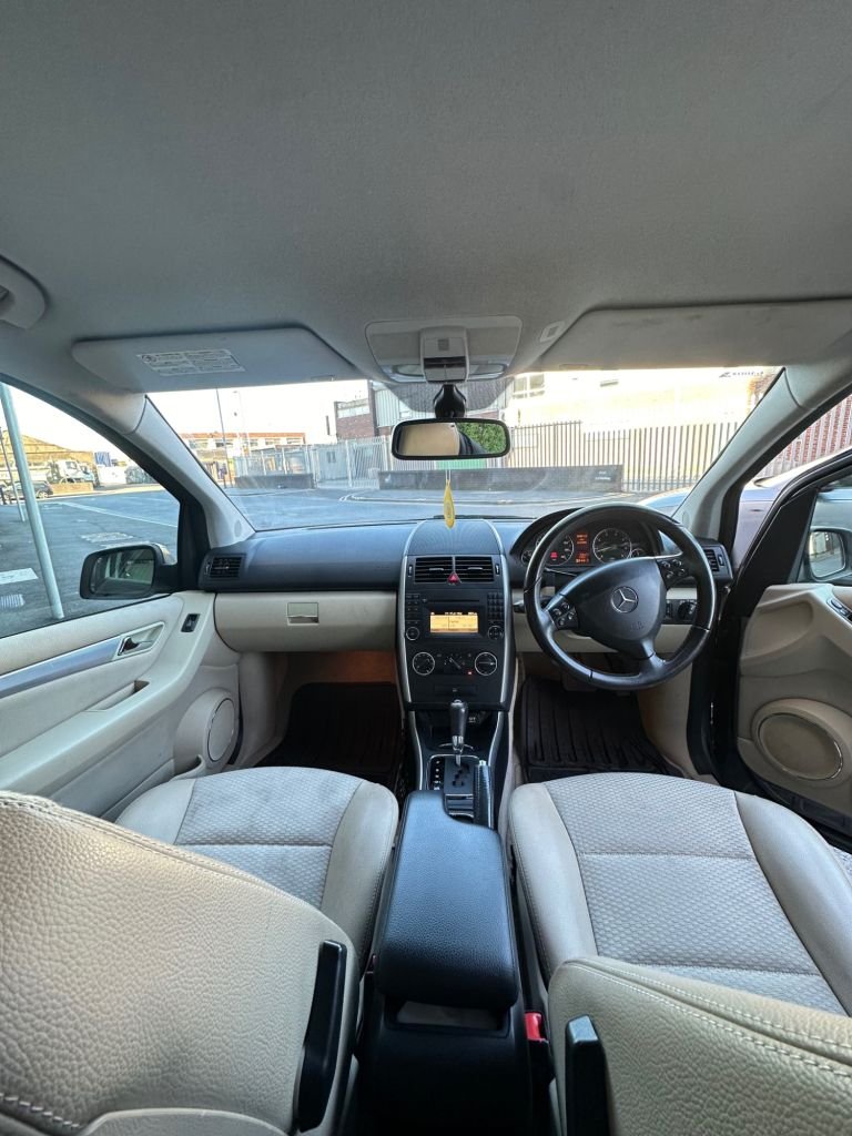 Used Mercedes-Benz A-Class 2011 for sale - 76848158: Photo 6