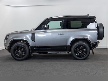 Used Land Rover Defender 2021 for sale - 78030263: Photo