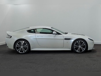 Used Aston Martin Vantage 2014 for sale - 78029748: Photo