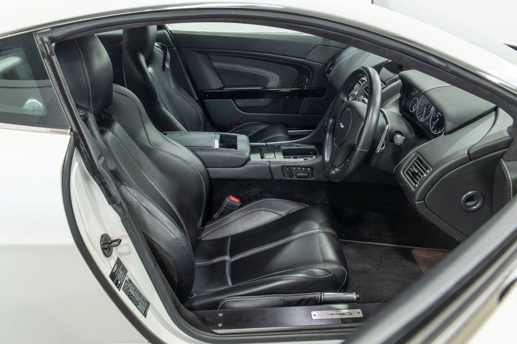 Used Aston Martin Vantage 2014 for sale - 78029748: Photo 7