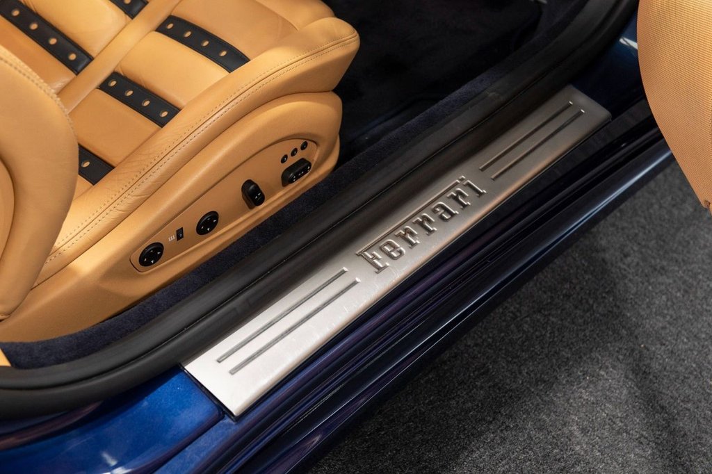 Used Ferrari California 2010 for sale - 78030152: Photo 10