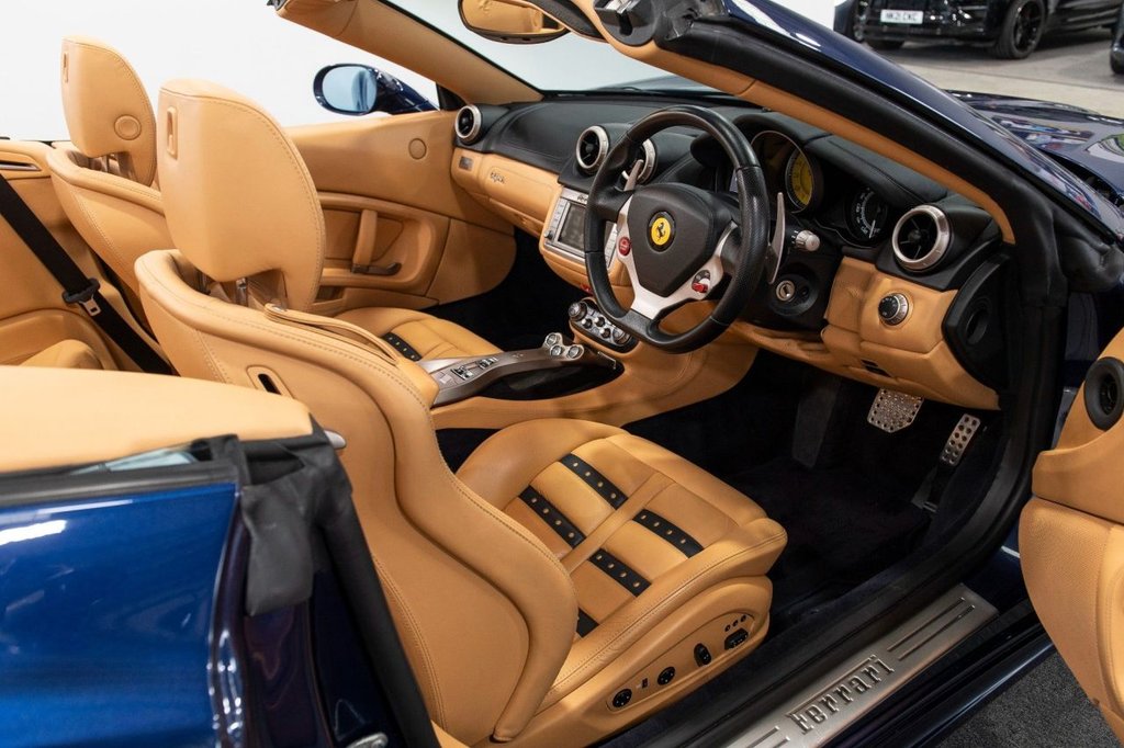 Used Ferrari California 2010 for sale - 78030152: Photo 12