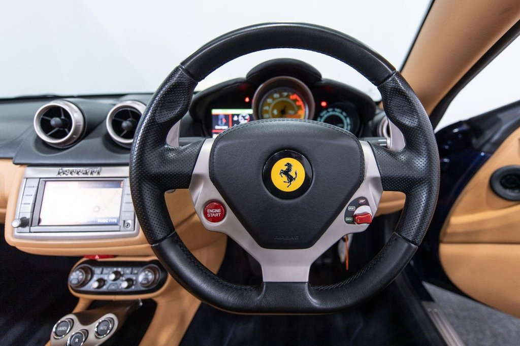 Used Ferrari California 2010 for sale - 78030152: Photo 15