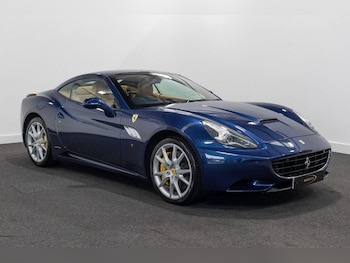 Used Ferrari California 2010 for sale - 78030152: Photo