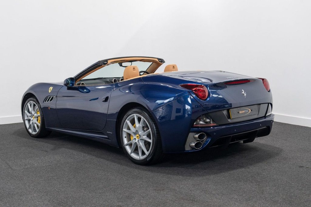 Used Ferrari California 2010 for sale - 78030152: Photo 7