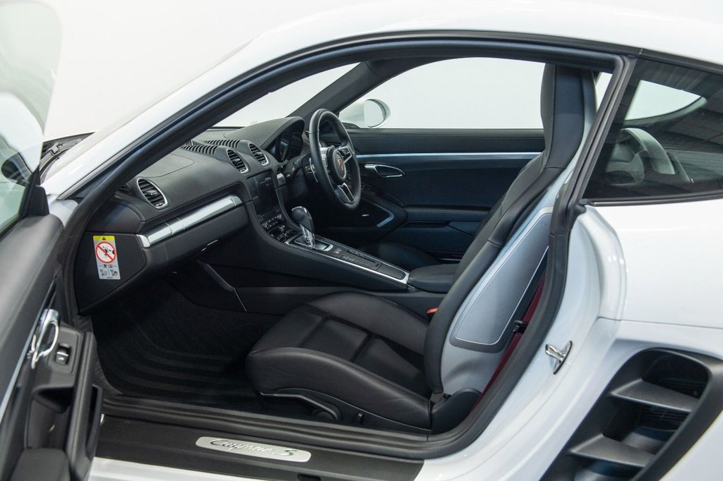 Used Porsche Cayman 2019 for sale - 78030087: Photo 15