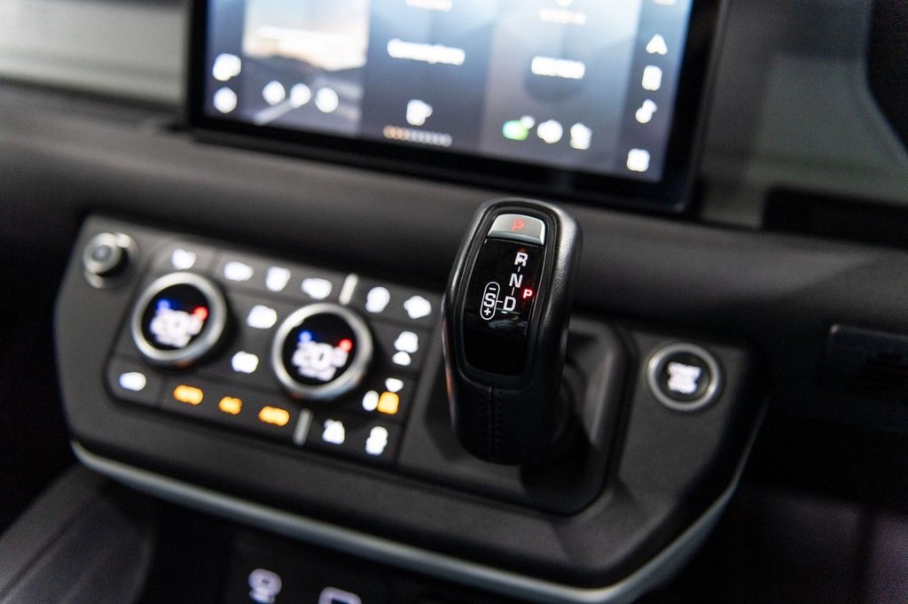 Used Land Rover Defender 2020 for sale - 78167129: Photo 19