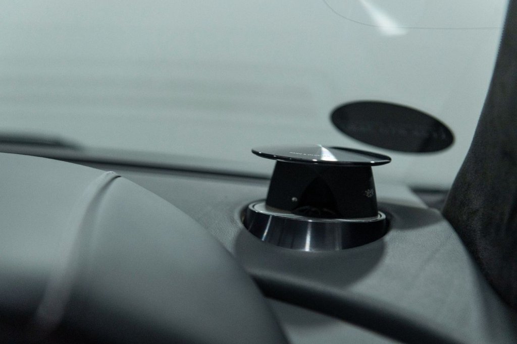 Used Aston Martin DBS 2011 for sale - 78029971: Photo 36