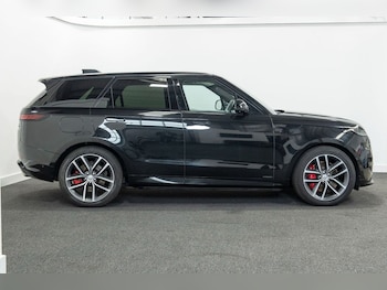 Used Land Rover Range Rover Sport 2023 for sale - 78030230: Photo