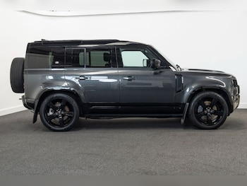 Used Land Rover Defender 2021 for sale - 78769286: Photo
