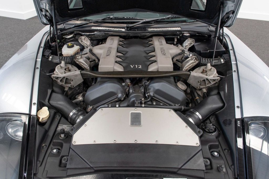 Used Aston Martin Vanquish 2004 for sale - 78030291: Photo 19