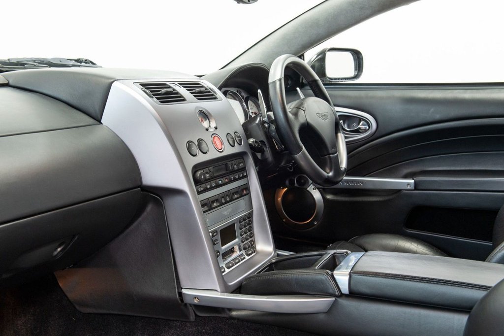 Used Aston Martin Vanquish 2004 for sale - 78030291: Photo 20