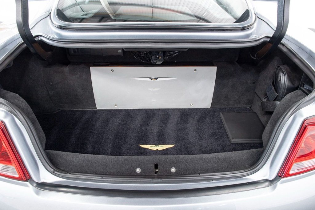 Used Aston Martin Vanquish 2004 for sale - 78030291: Photo 23