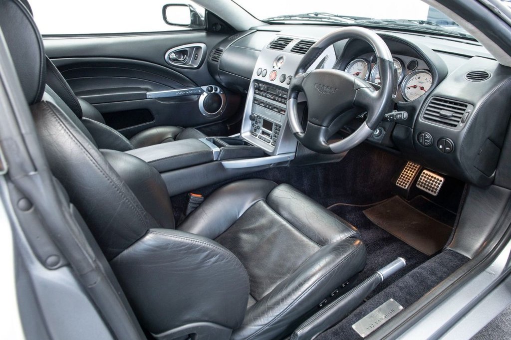 Used Aston Martin Vanquish 2004 for sale - 78030291: Photo 8