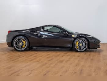 Used Ferrari 488 2016 for sale - 79562237: Photo