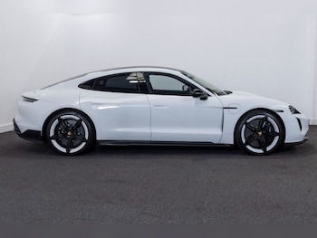 Used Porsche Taycan 2022 for sale - 78227674: Photo