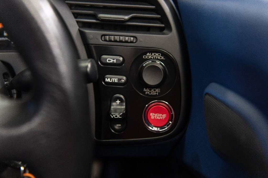 Used Honda S2000 2005 for sale - 78030222: Photo 21