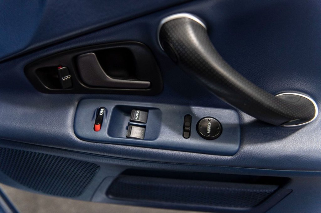 Used Honda S2000 2005 for sale - 78030222: Photo 26