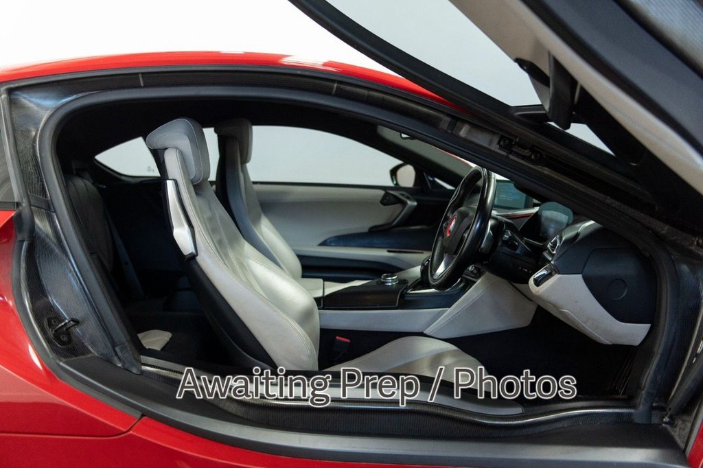 Used BMW i8 2015 for sale - 78029911: Photo 2