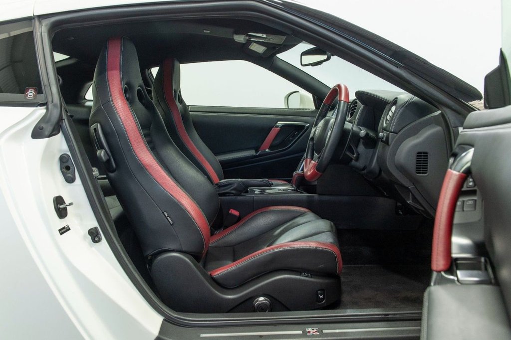 Used Nissan GT-R 2016 for sale - 78030239: Photo 8