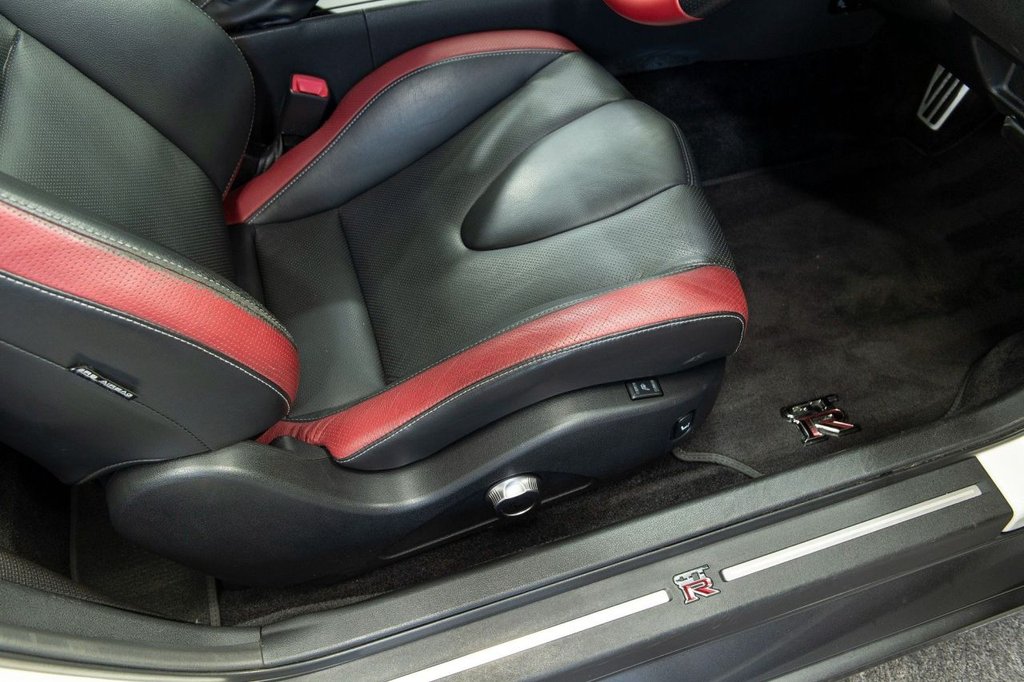 Used Nissan GT-R 2016 for sale - 78030239: Photo 9