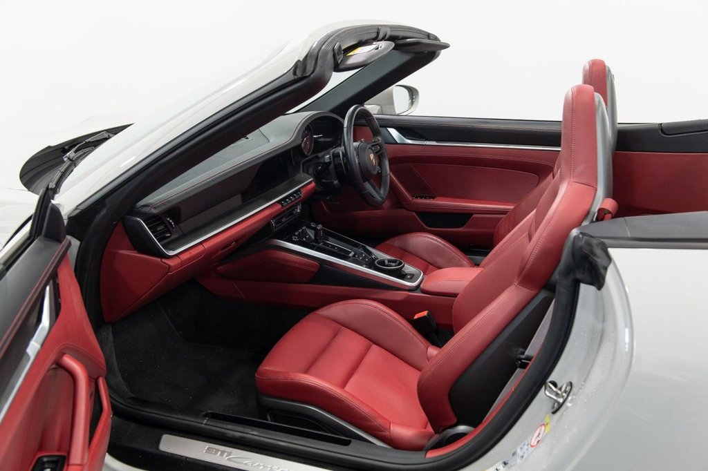 Used Porsche 911 2022 for sale - 78154081: Photo 17