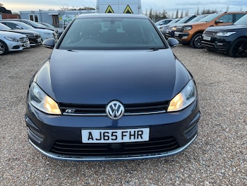 Used Volkswagen Golf 2015 for sale - 77510072: Photo