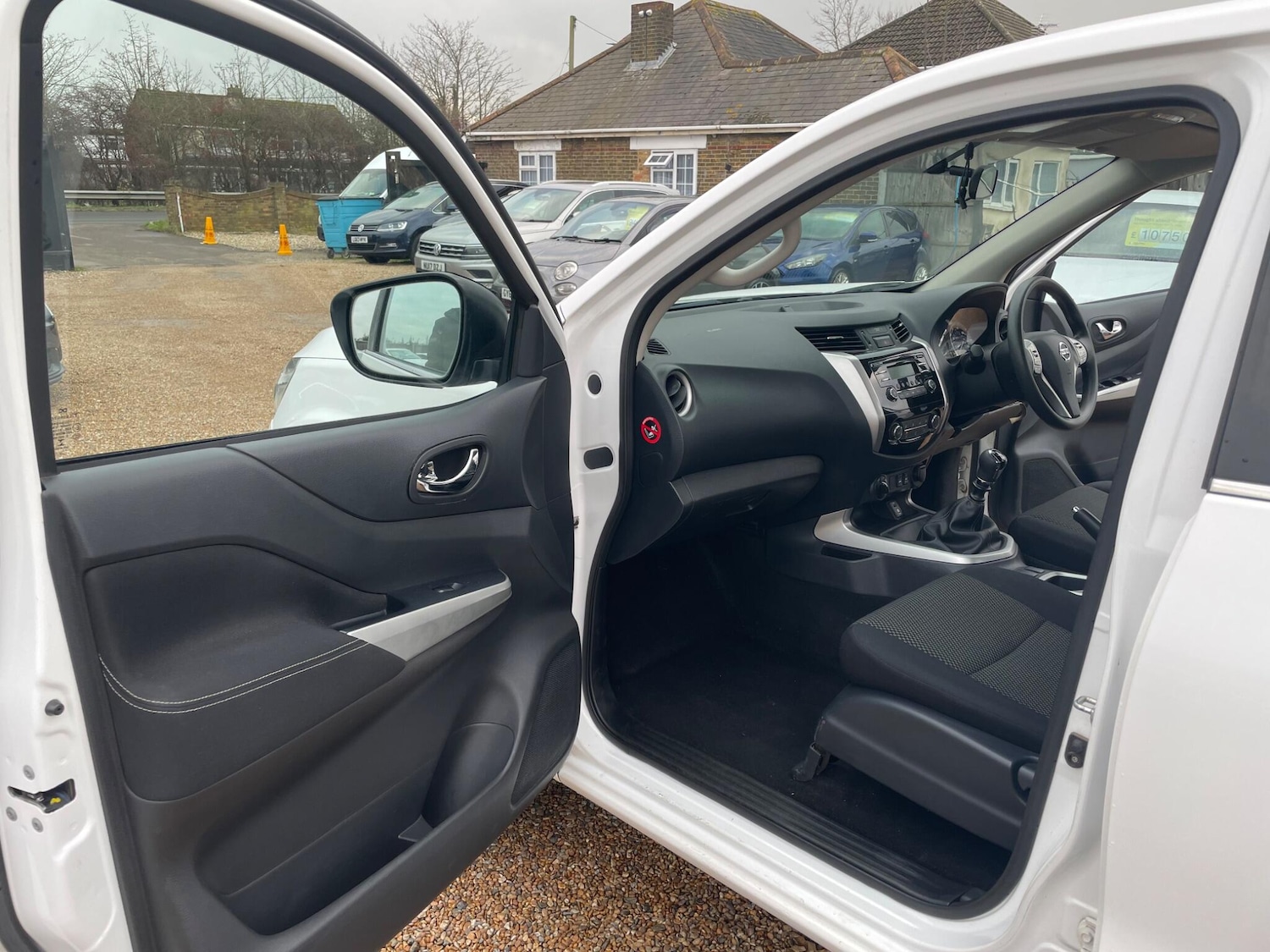 Used Nissan Navara 2019 for sale - 77501837: Photo 24